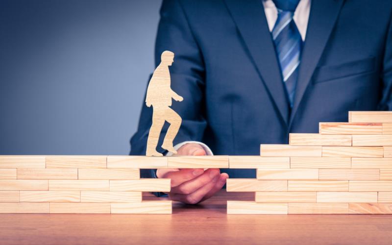 Simple Ways to Gain Experience Early