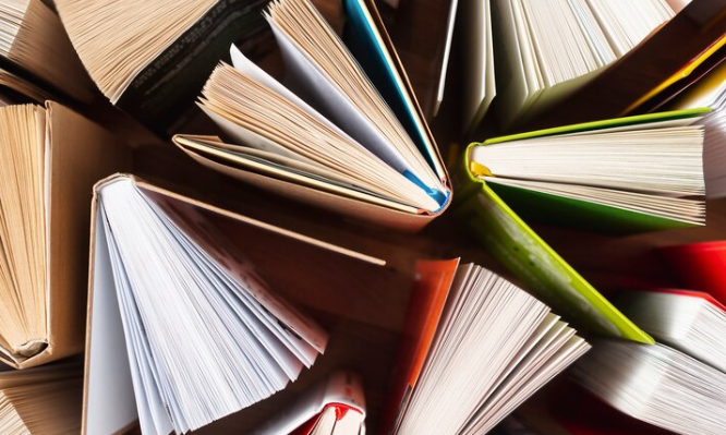 Why Smart Authors in New York Trust Book Ghostwriting Services